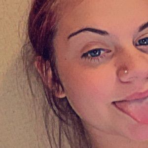 Meet your Posher, Adrianna